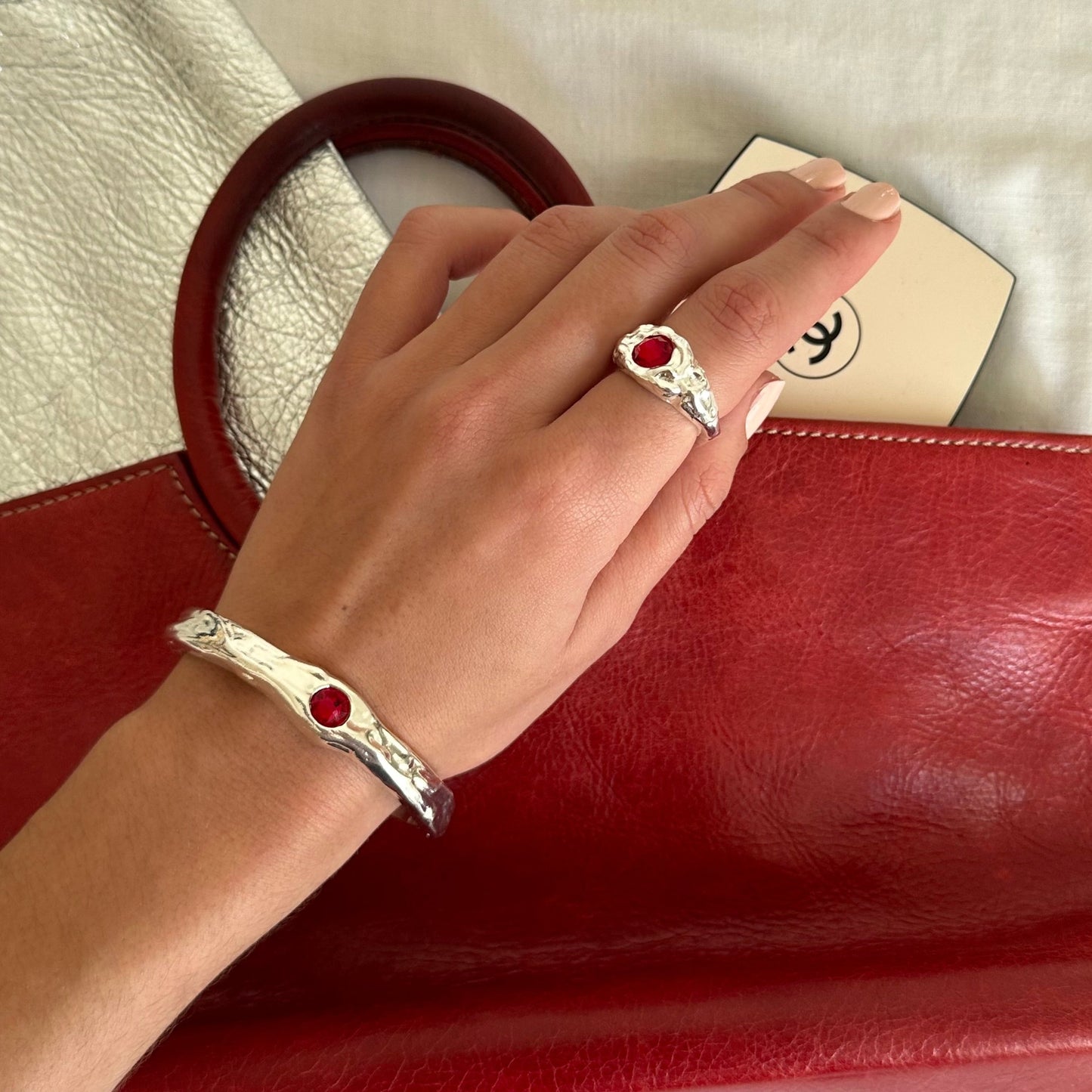 Brazalete Cala Scarlet